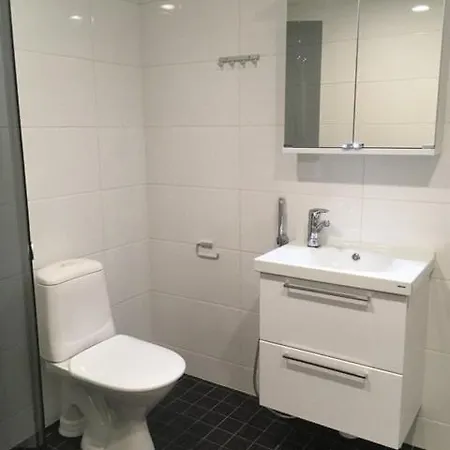 1 Bedroom Flat In With Balcony Apartman